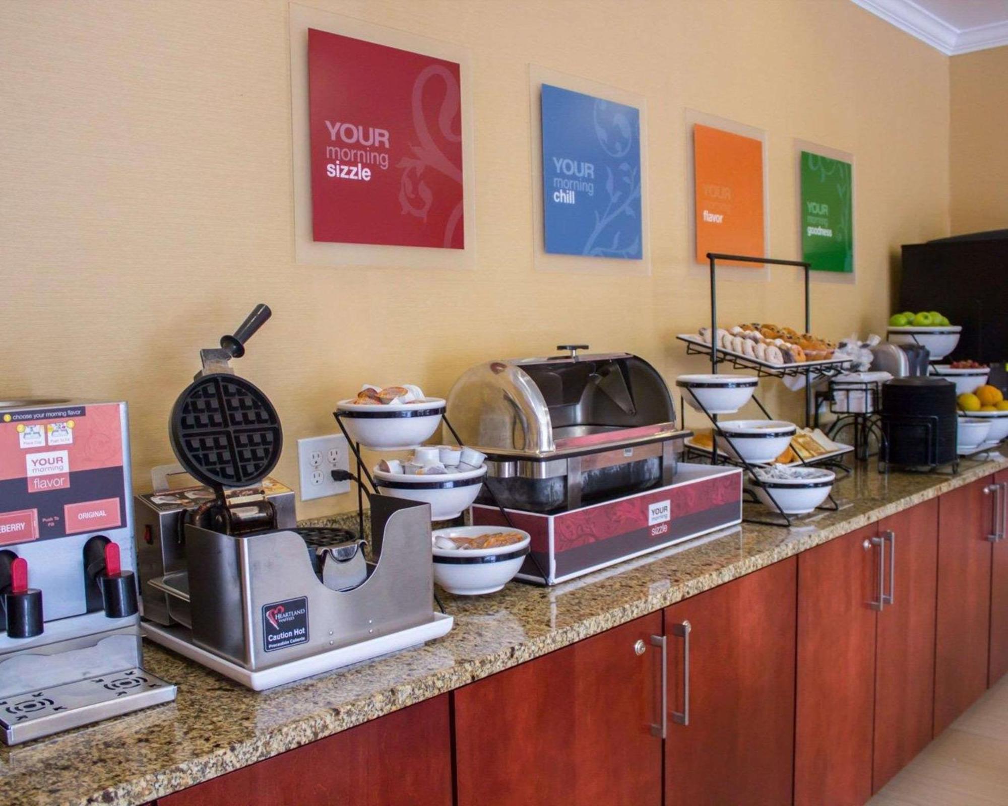 Comfort Inn & Suites Trussville I-59 Exit 141 מראה חיצוני תמונה