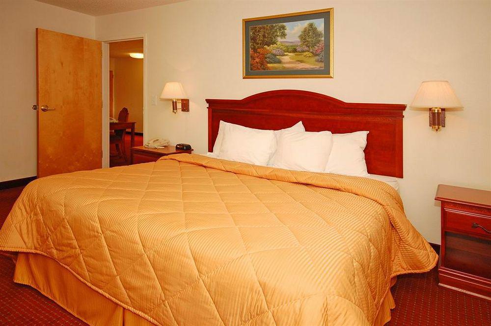 Comfort Inn & Suites Trussville I-59 Exit 141 מראה חיצוני תמונה